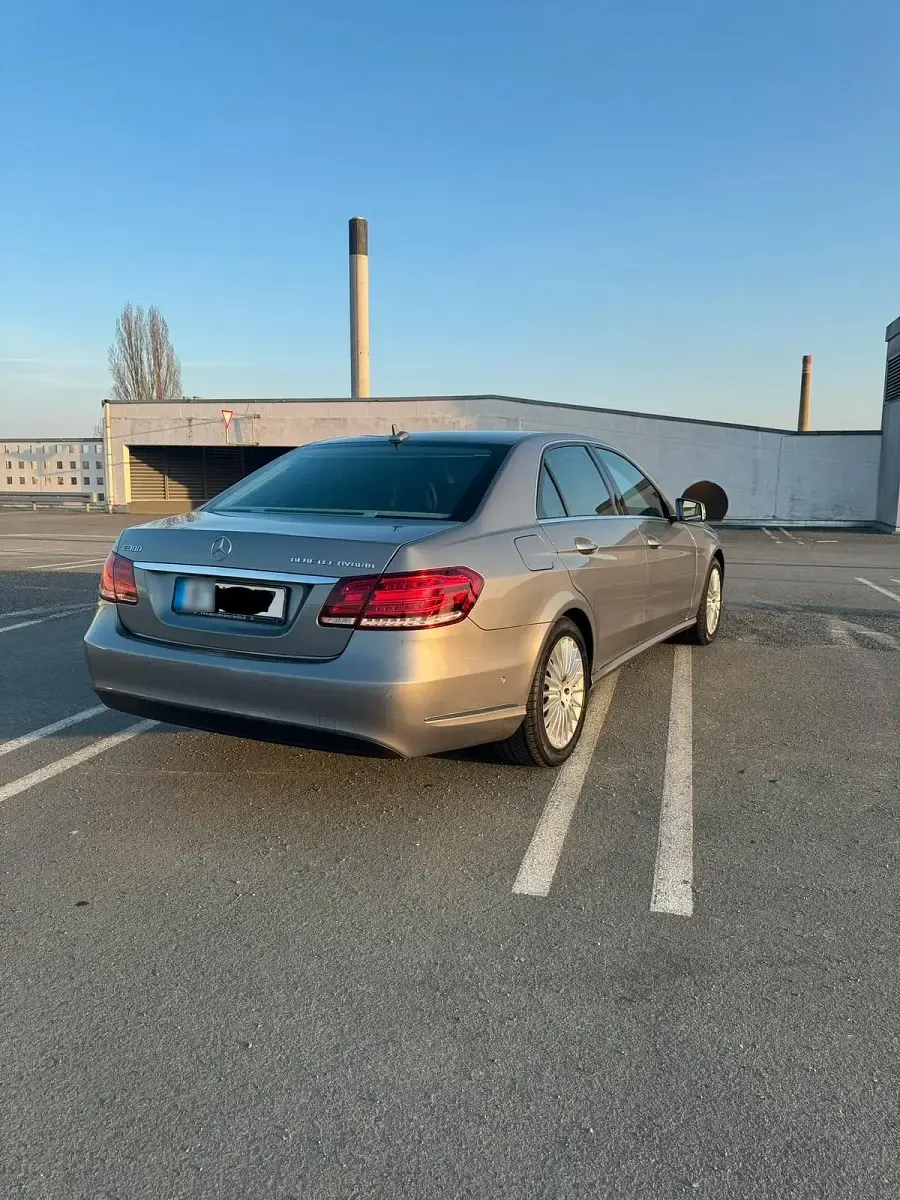 Gebraucht Mercedes E300 231 PS (169 kW) 2014 Grau Limousine