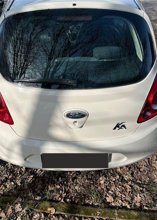 Gebraucht Ford Ka 69 PS (50 kW) 2010 Weiß Kleinwagen