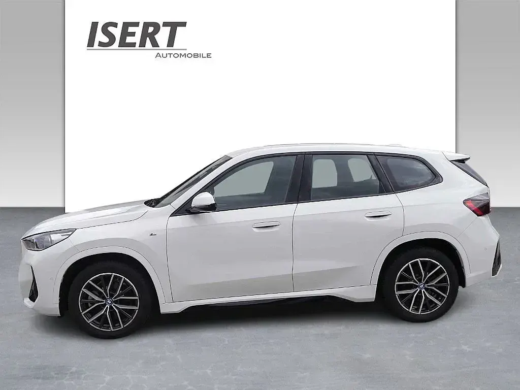 Gebraucht BMW iX1 M Sport 230 kW (313 PS) 2023 Alpinweiss iii SUV