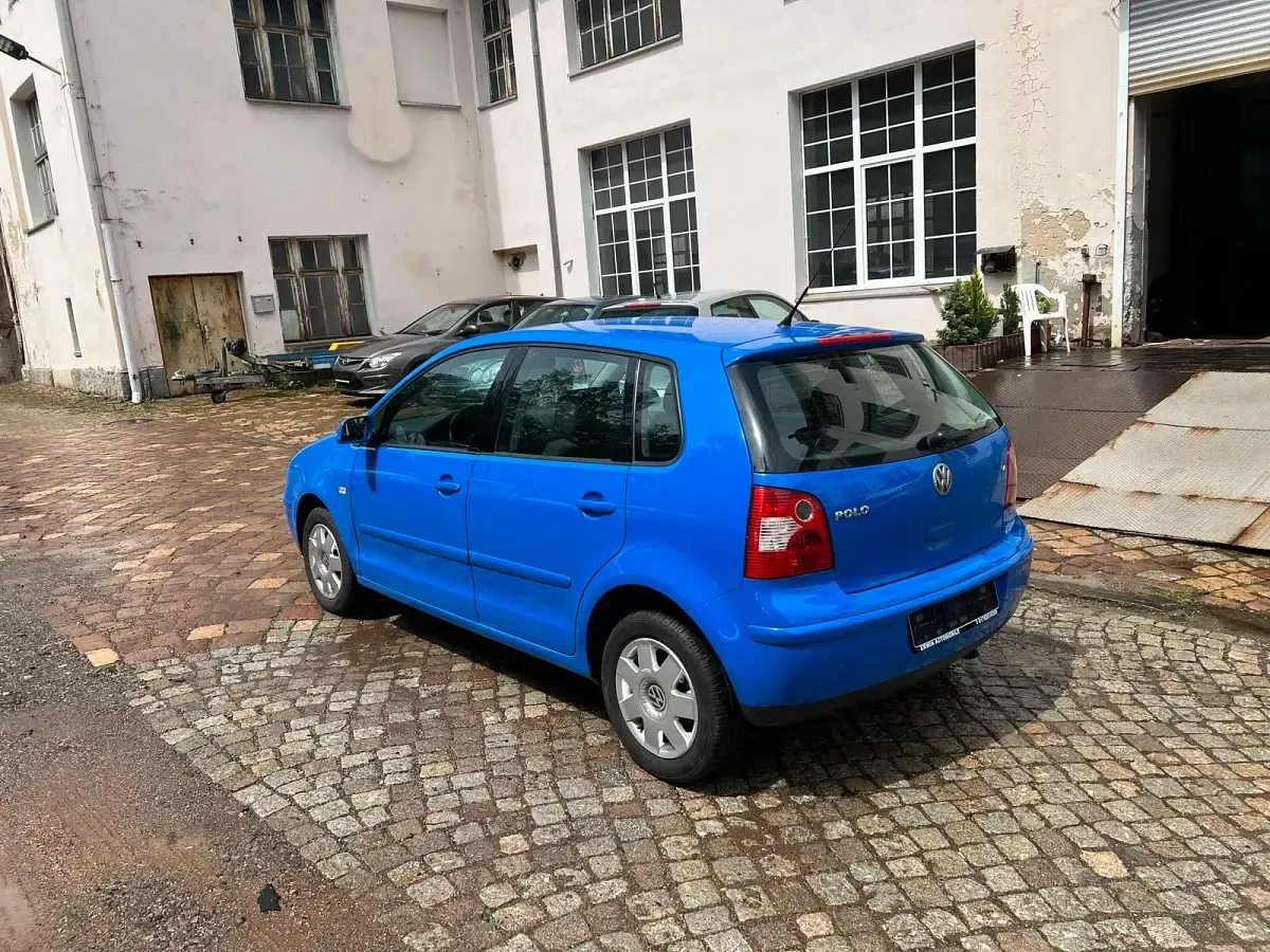 Gebraucht VW Polo 75 PS (55 kW) 2003 Blau Kleinwagen