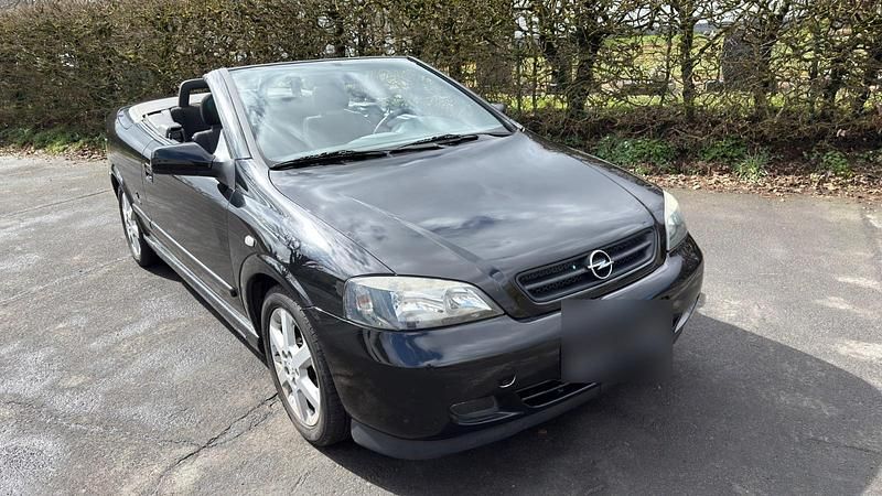 Gebraucht Opel Astra Cabriolet 125 PS (91 kW) 2004 Schwarz Cabrio