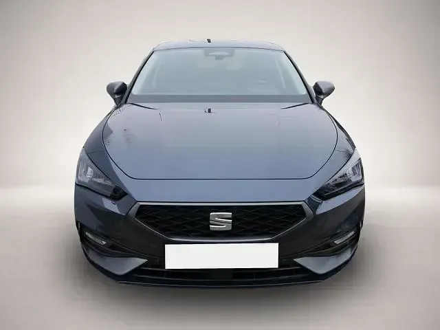 Neu Seat Leon FR 150 PS (110 kW) 2026 Grau Limousine