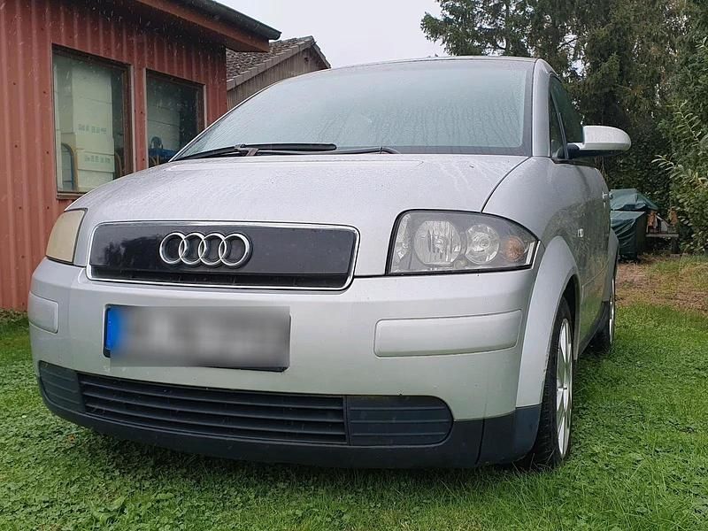 Silber Gebraucht 2001 Audi A2 Kleinwagen | 890 € (Superpreis) - Bild 1/4