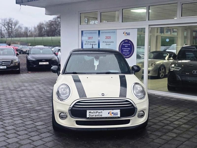 Używany Mini Cooper 136 KM (100 kW) 2014 Biały Hatchback