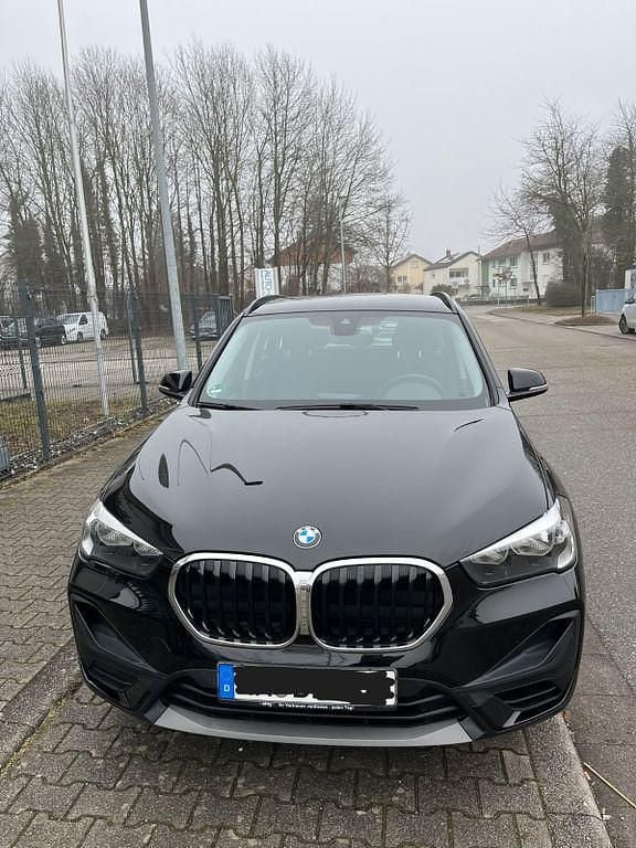 Gebraucht BMW X1 Advantage 140 PS (102 kW) 2020 Schwarz SUV