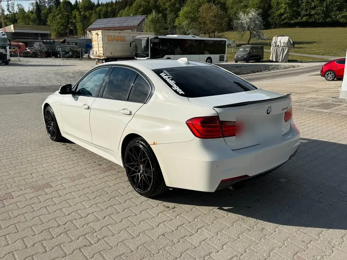 Gebraucht BMW 328 M Sport 245 PS (180 kW) 2013 Weiß Limousine