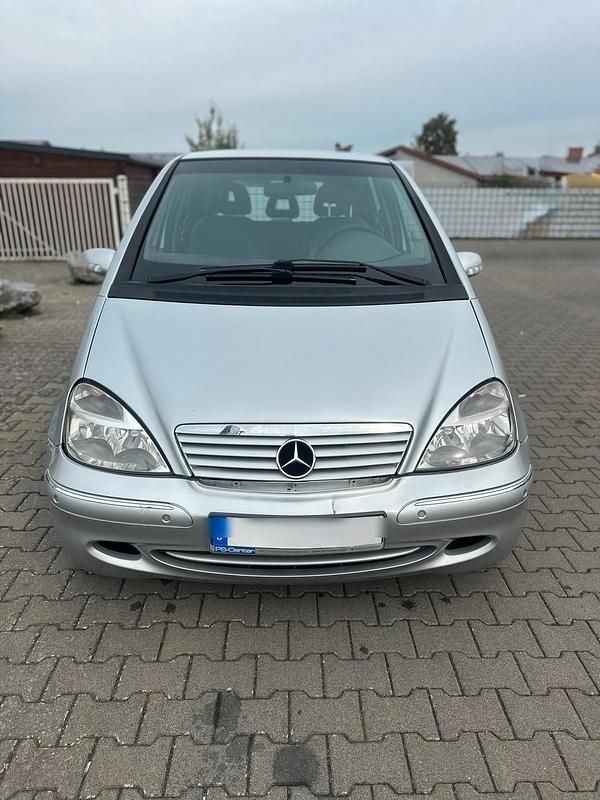 Silber Gebraucht 2003 Mercedes A160 Avantgarde Kleinwagen | 600 € (Guter Preis) - Bild 1/4