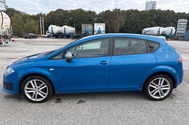Blau Gebraucht 2009 Seat Leon FR Limousine | 3.600 € (Superpreis) - Bild 1/4