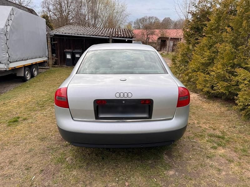 Gebraucht Audi A6 179 PS (131 kW) 2000 Silber Limousine