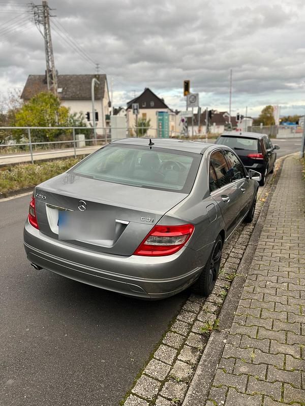 Grau Gebraucht 2009 Mercedes C250 Limousine | 5.400 € (Guter Preis) - Bild 1/4