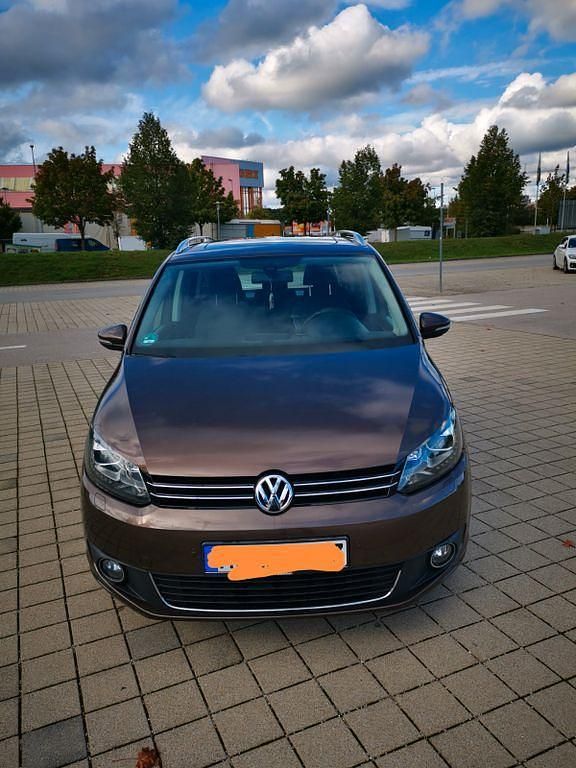 Braun Gebraucht 2012 VW Touran Highline Van / Kleinbus | 9.200 € (Fairer Preis) - Bild 1/4