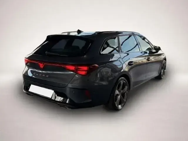 Gebraucht Cupra Leon 204 PS (150 kW) 2026 Manufacturer