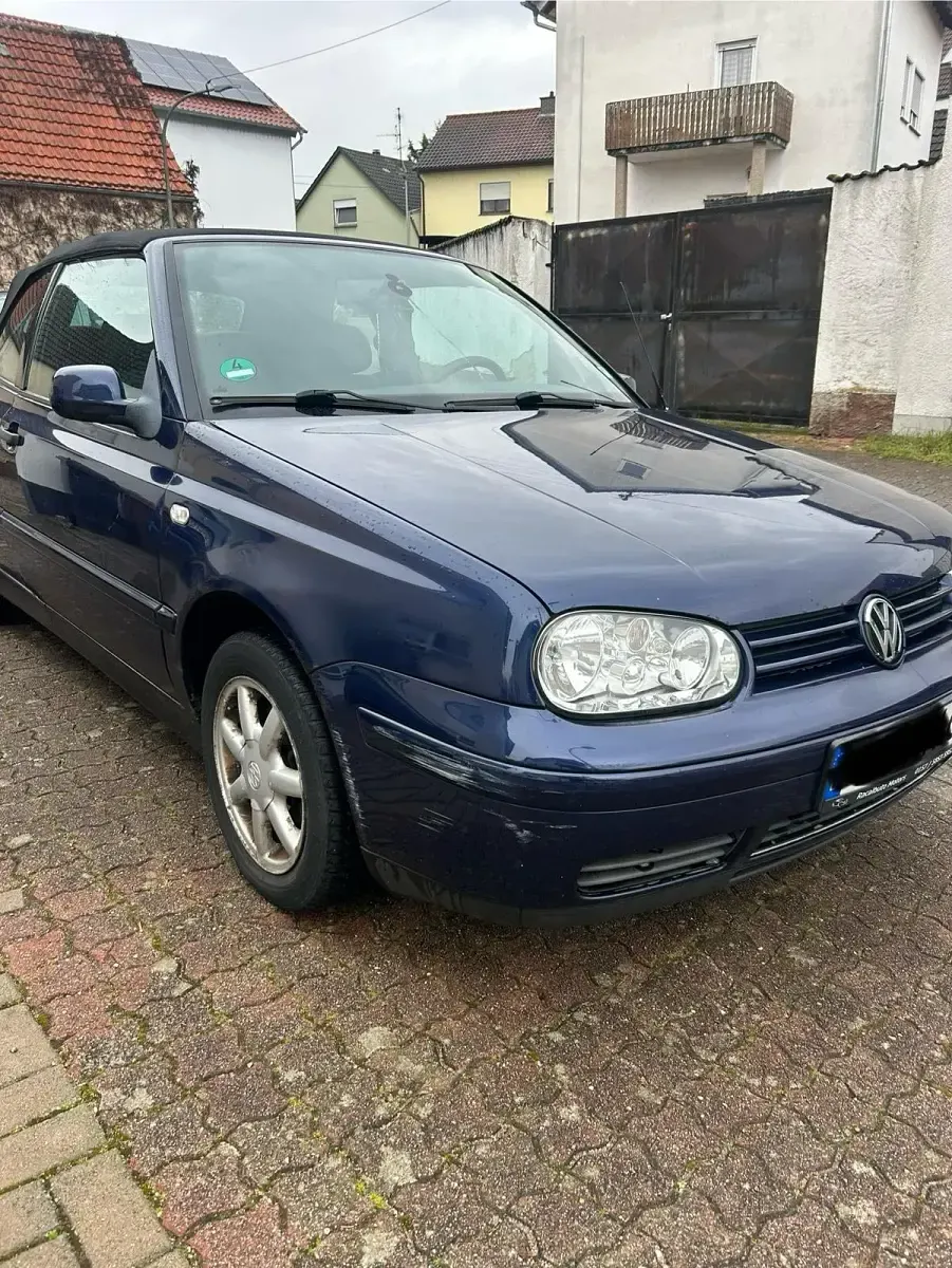 Gebraucht VW Golf 116 PS (85 kW) 2001 Blau Cabrio