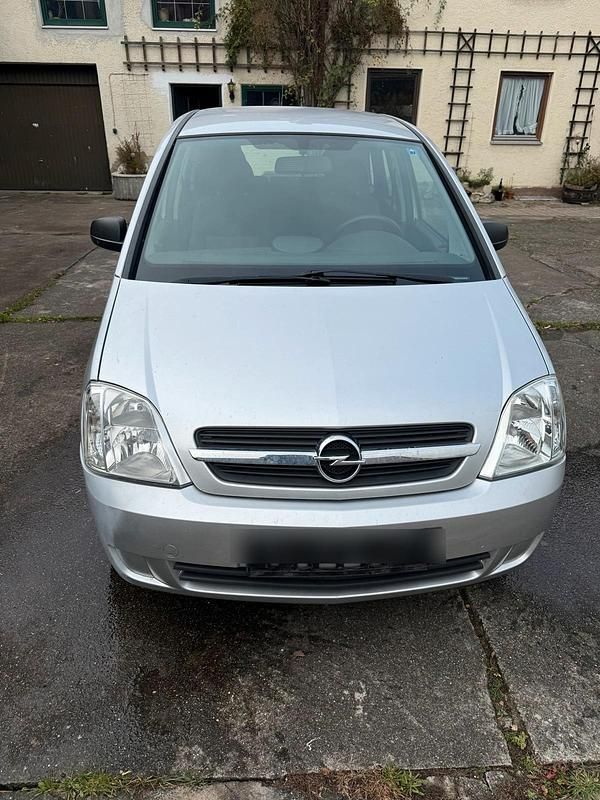 Gebraucht Opel Meriva 101 PS (74 kW) 2004 Silber Van / Kleinbus