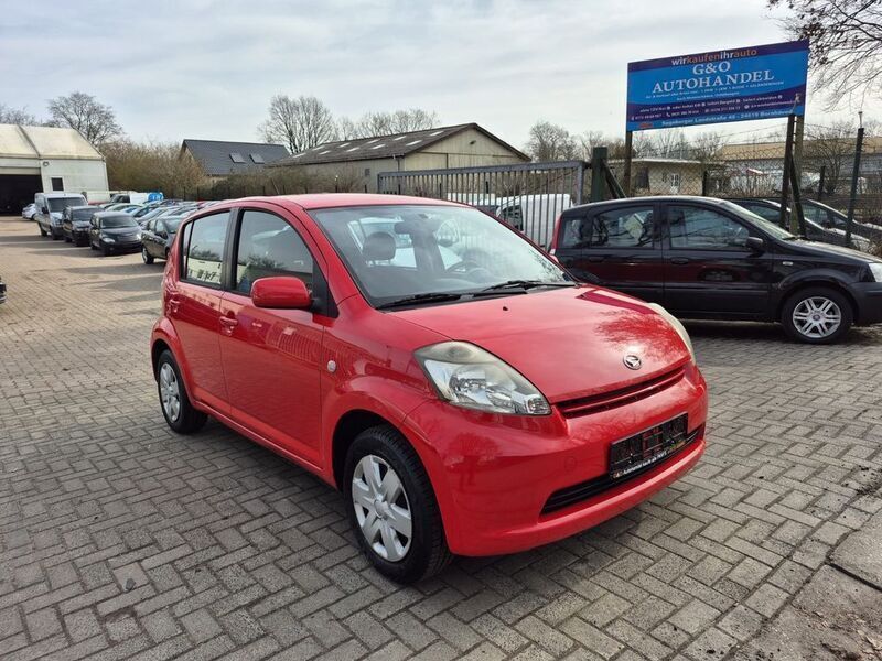Rot Gebraucht 2005 Daihatsu Sirion Kleinwagen | 999 € (Guter Preis) - Bild 1/4
