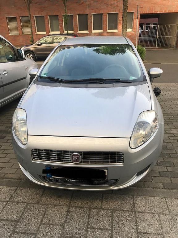 Silber Gebraucht 2009 Fiat Punto Active Kleinwagen | 2.500 € (Fairer Preis) - Bild 1/4