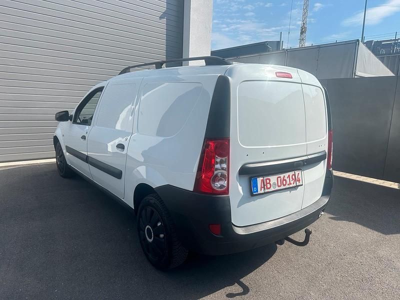 Gebraucht Dacia Logan 68 PS (50 kW) 2010 Weiß Kombi