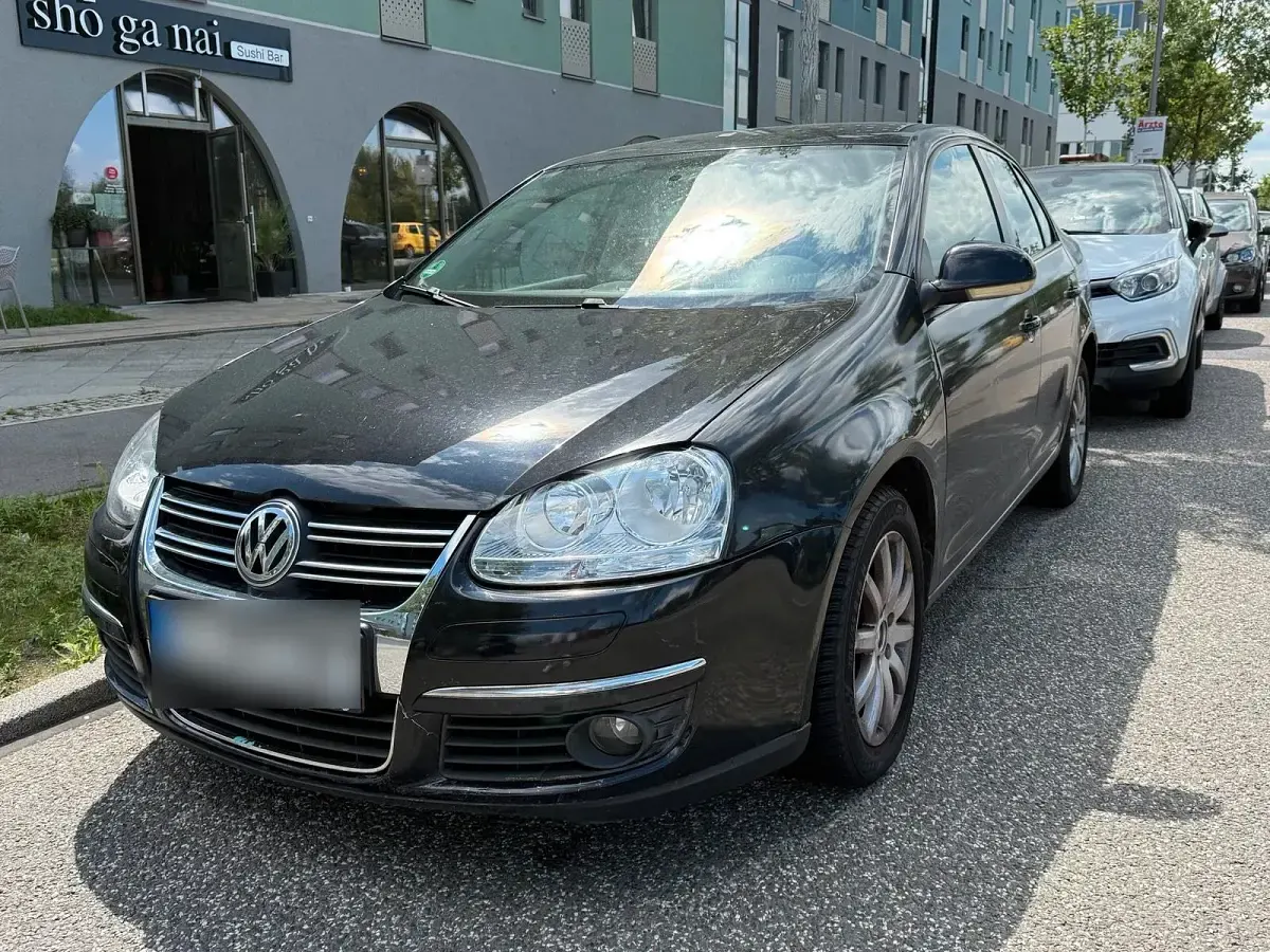 Gebraucht VW Jetta 77 PS (56 kW) 2009 Schwarz Limousine