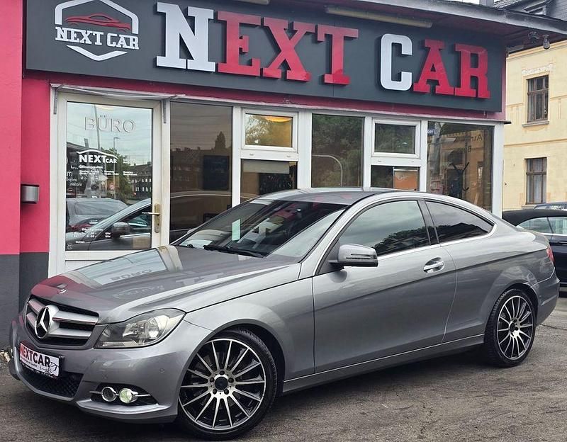 Silber Gebraucht 2012 Mercedes C350 Coupé | 15.900 € (Fairer Preis) - Bild 1/4