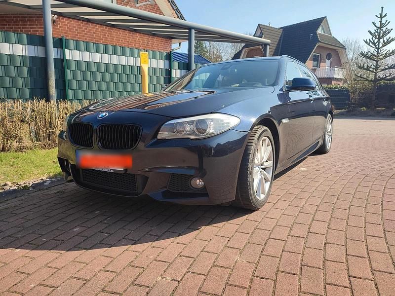 Gebraucht BMW 525 M Sport 218 PS (160 kW) 2013 Schwarz Kombi