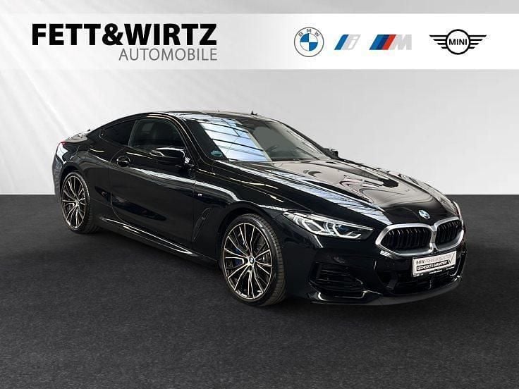 Saphirschwarz metallic Gebraucht 2023 BMW M850 Performance Coupé | 69.900 € (Guter Preis) - Bild 1/2