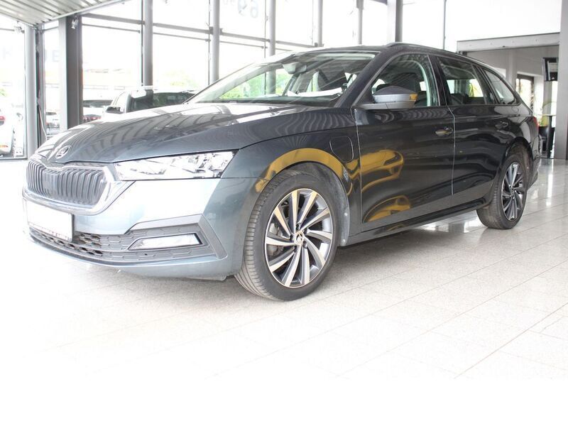 Grau Gebraucht 2021 Skoda Octavia Ambition Kombi | 19.870 € (Guter Preis) - Bild 1/4