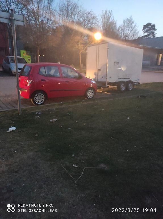 Rot Gebraucht 2010 Hyundai i10 Edition+ Kleinwagen | 1.900 € (Guter Preis) - Bild 1/2