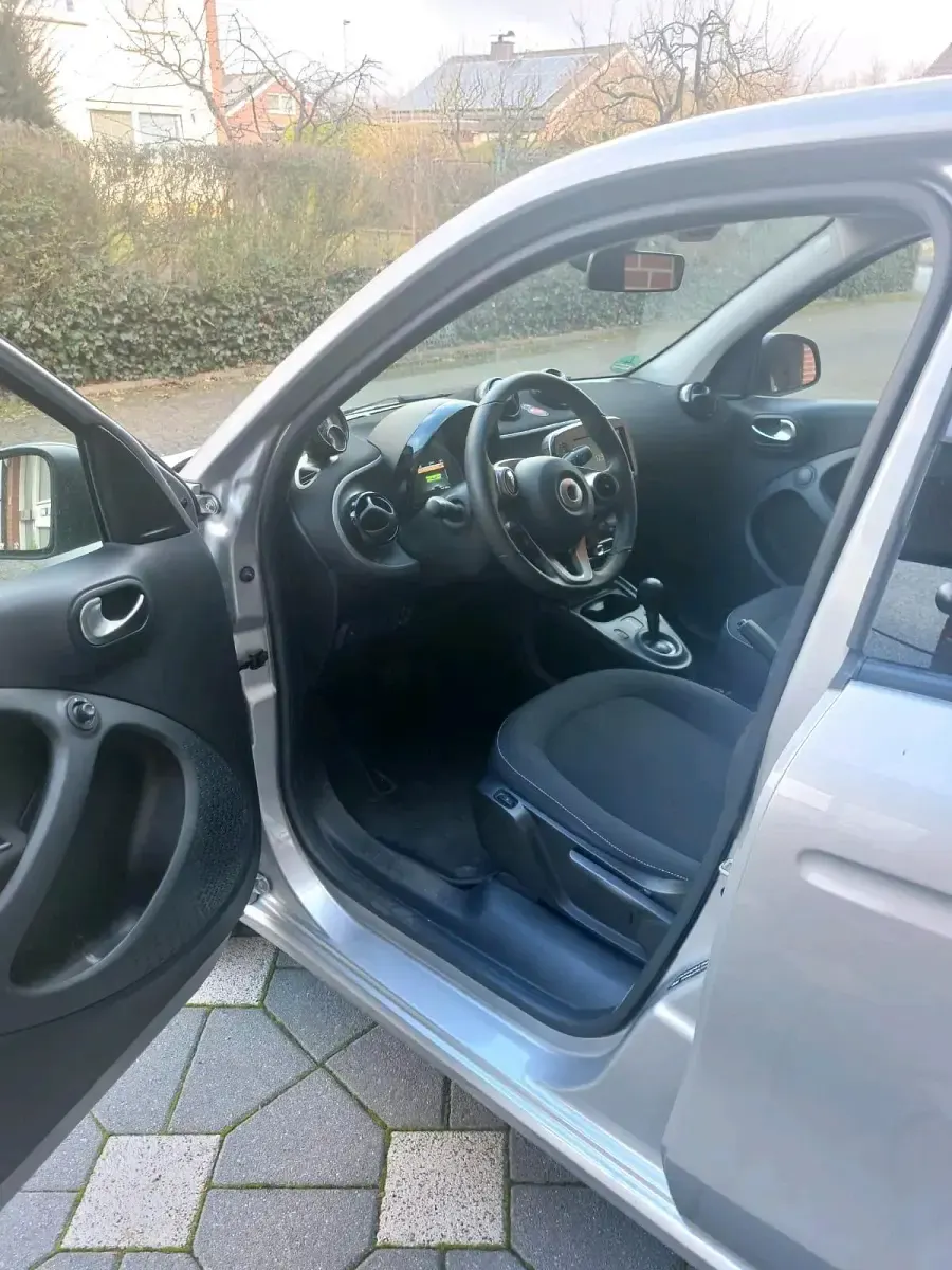 Usata Smart ForFour Electric Drive 41 kW (56 CV) 2019 Grigio Berlina