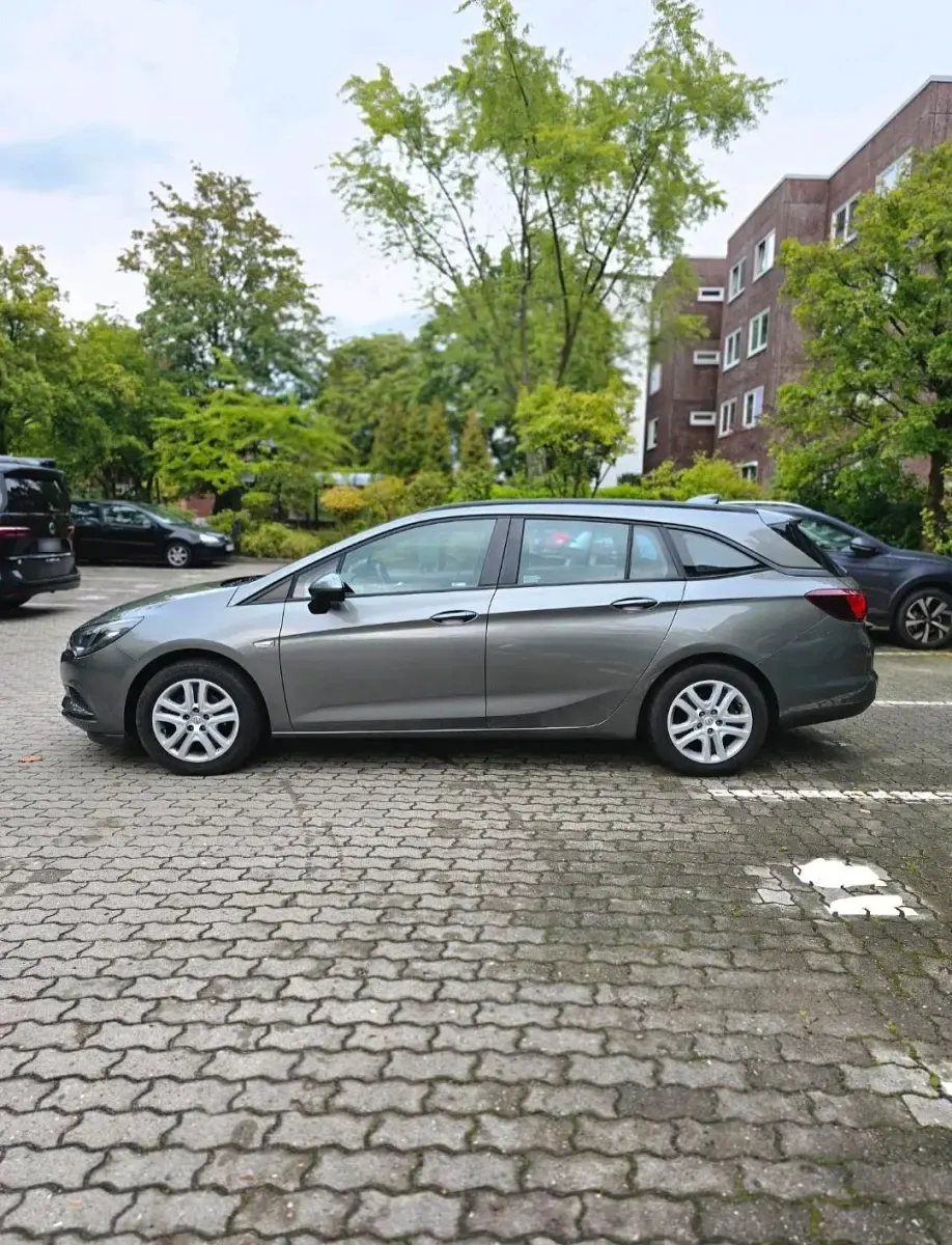 Gebraucht Opel Astra 110 PS (80 kW) 2017 Grau Kombi