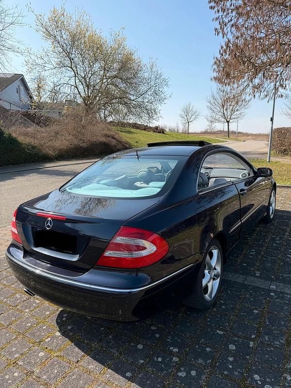 Gebraucht Mercedes CLK500 306 PS (225 kW) 2005 Blau Coupé