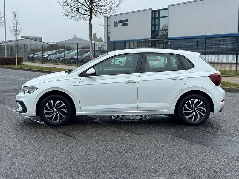 Second-hand VW Polo 95 CP (69 kW) 2022 Alb Hatchback