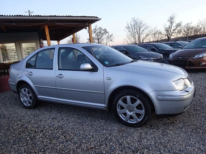 Gebraucht VW Bora Pacific 116 PS (85 kW) 2005 Grau Limousine