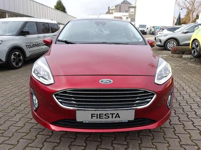 Gebraucht Ford Fiesta Titanium 95 PS (69 kW) 2020 Rubyrot Kleinwagen