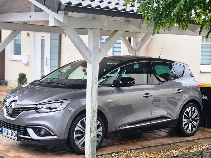Grau Gebraucht 2018 Renault Scénic IV Bose Edition Van / Kleinbus | 9.900 € (Guter Preis) - Bild 1/4