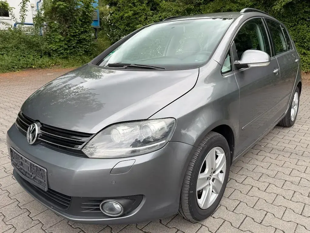 Gebraucht VW Golf VI Comfortline 122 PS (89 kW) 2010 Grau Kleinwagen