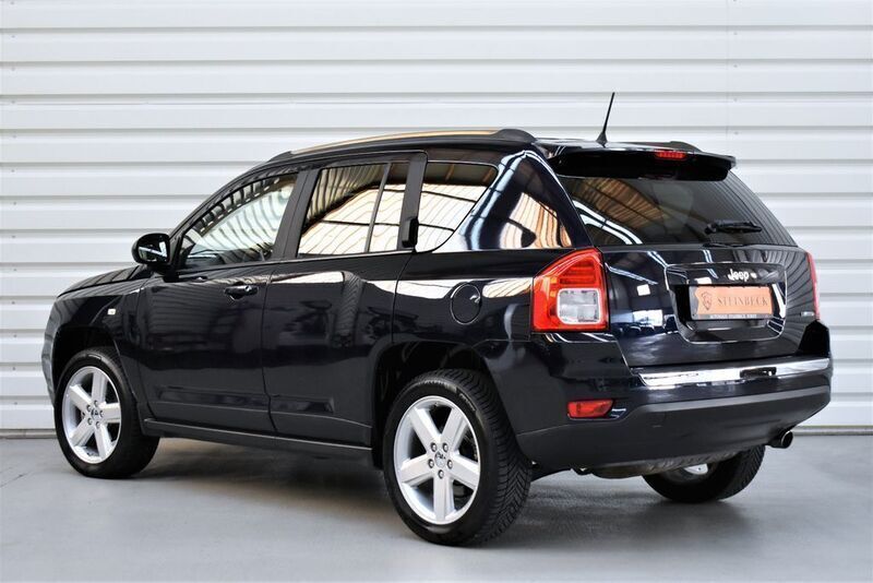 Gebraucht Jeep Compass Limited 170 PS (125 kW) 2011 Schwarz SUV