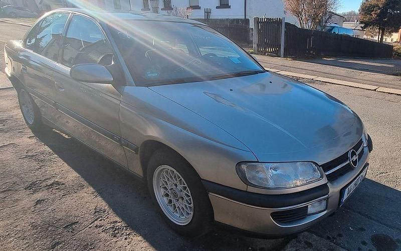 Gebraucht Opel Omega 136 PS (100 kW) 1996 Gelb Limousine