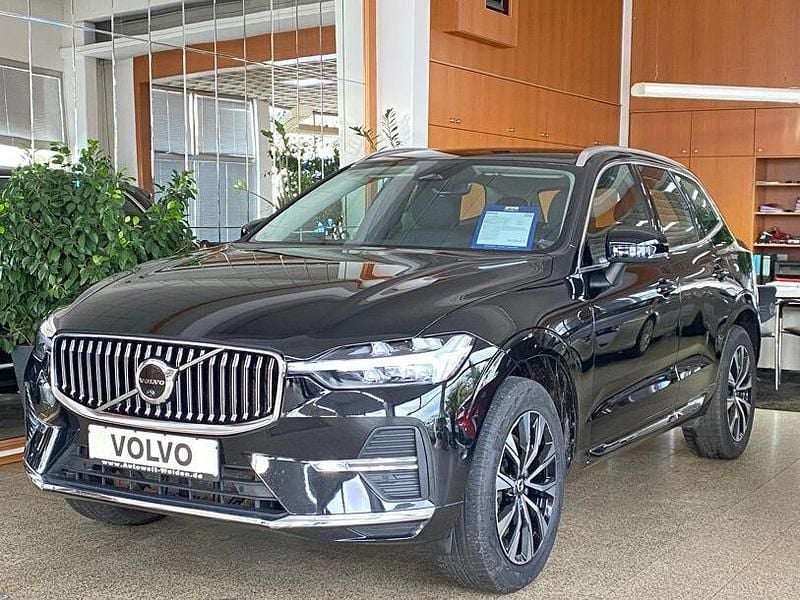 Gebraucht Volvo XC60 Plus 197 PS (144 kW) 2022 Schwarz SUV