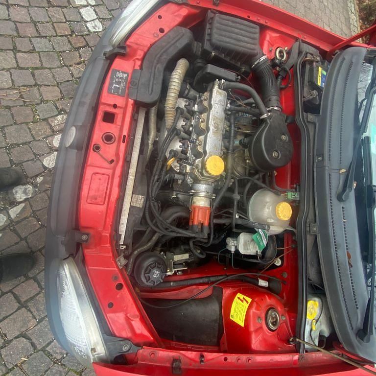 Gebraucht Opel Corsa Swing 60 PS (44 kW) 1992 Rot Kleinwagen