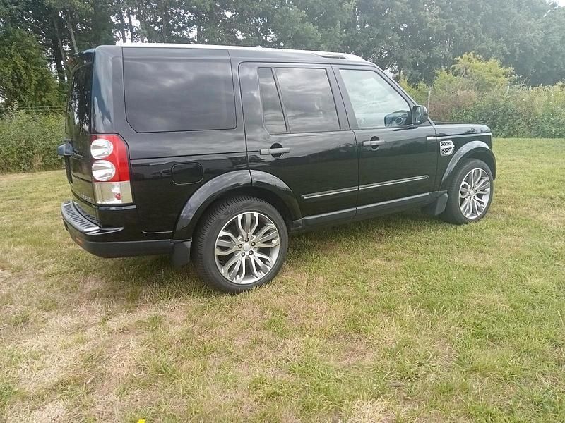 Schwarz Gebraucht 2012 Land Rover Discovery 4 HSE SUV | 13.888 € (Superpreis) - Bild 1/4