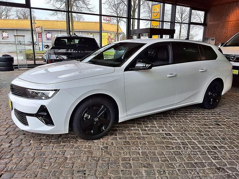Gebraucht Opel Astra 131 PS (96 kW) 2024 Weiß Kombi