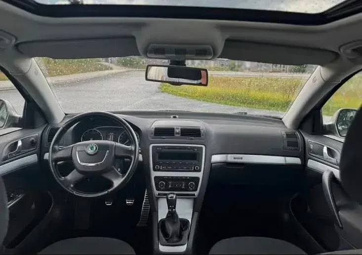 Gebraucht Skoda Octavia Scout 160 PS (117 kW) 2011 Beige Kombi