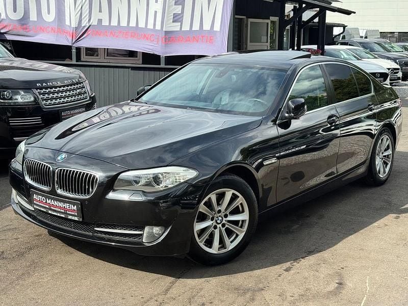 Schwarz Gebraucht 2012 BMW 520 Performance Limousine | 11.999 € (Fairer Preis) - Bild 1/4