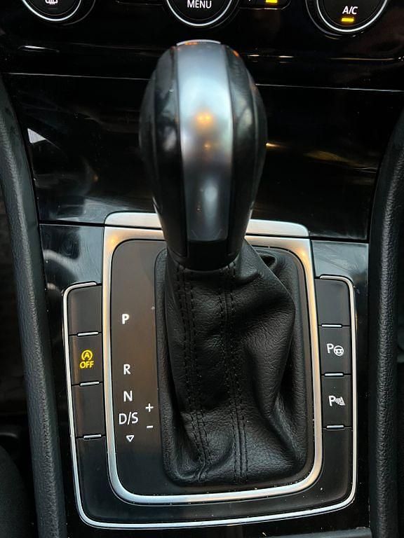 Gebraucht VW Golf VII IQ Drive 150 PS (110 kW) 2020 Schwarz Kombi