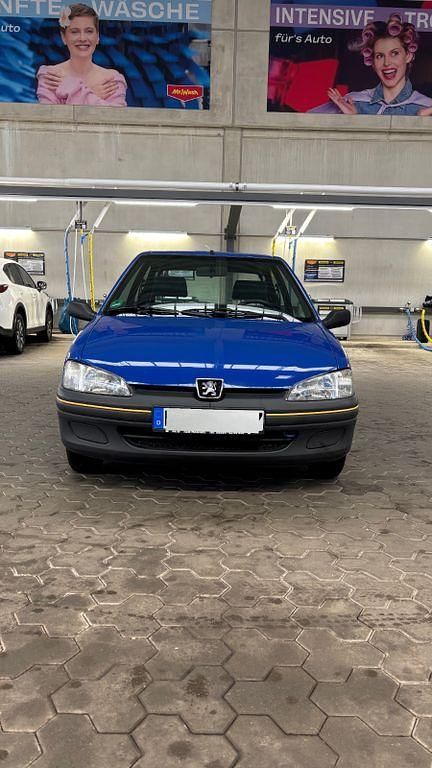 Blau Gebraucht 1998 Peugeot 106 Kleinwagen | 1.699 € - Bild 1/4