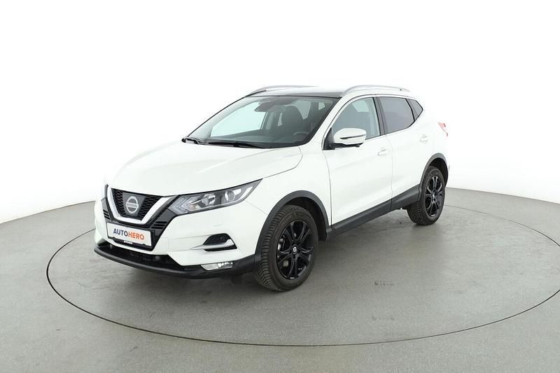 Weiß Gebraucht 2017 Nissan Qashqai N-Connecta SUV | 17.390 € (Fairer Preis) - Bild 1/3