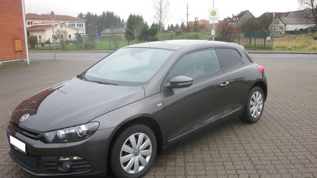 Gebraucht VW Scirocco 160 PS (117 kW) 2014 Braun metallic Coupé