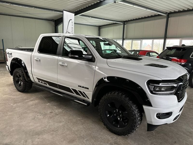 Weiß Gebraucht 2021 Dodge Ram Abholung | 48.800 € (Fairer Preis) - Bild 1/4