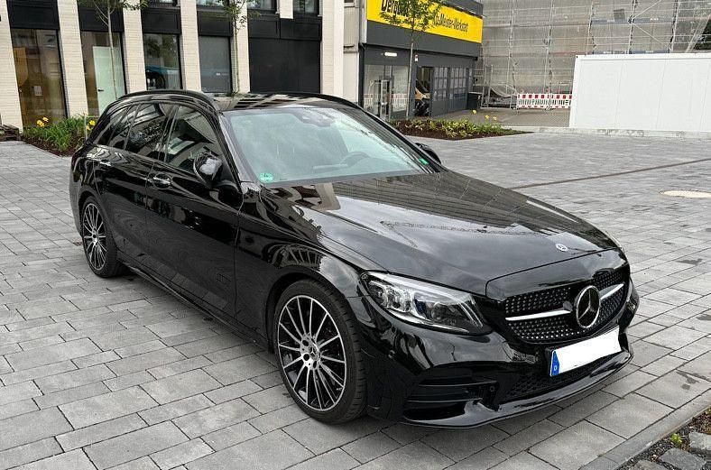 Gebraucht Mercedes C400 333 PS (244 kW) 2018 Schwarz Limousine