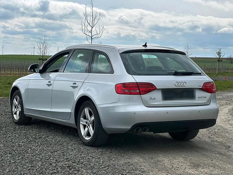 Gebraucht Audi A4 143 PS (105 kW) 2009 Silber Kombi